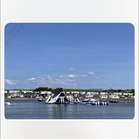 Trailer By The Sea Campsite