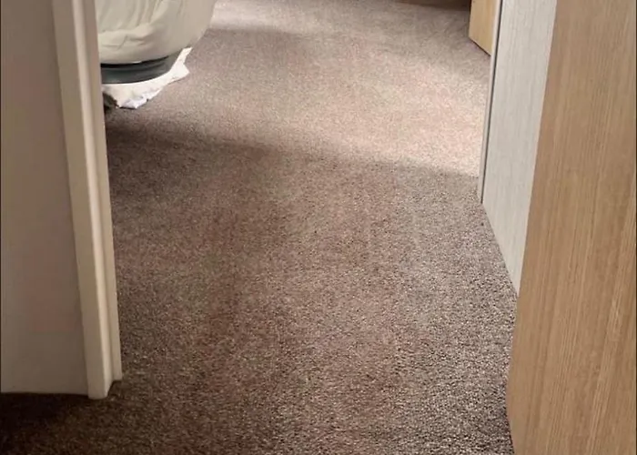 Trailer By The Sea *