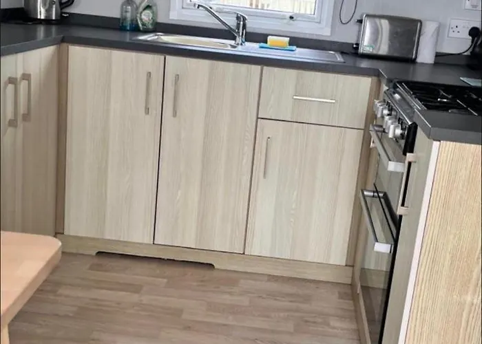 Trailer By The Sea Campsite *